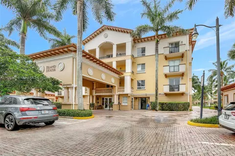16135 Emerald Estates Dr #468, Weston, FL 33331
