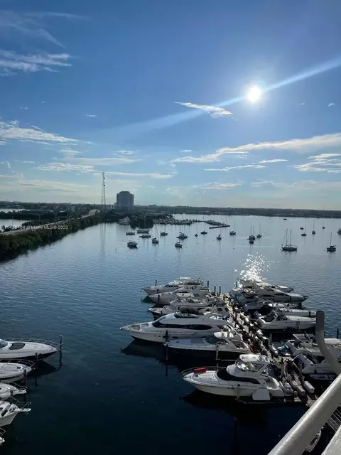 7904 West Dr #912, North Bay Village, FL 33141