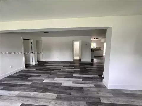260 NW 179th Ter, Miami Gardens, FL 33169