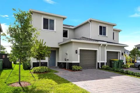 1739 SE 8th Pl, Homestead, FL 33034