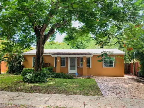 6466 SW 14th St, West Miami, FL 33144