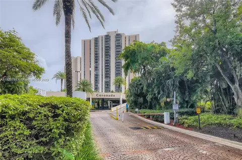 20335 W Country Club Dr #1203, Aventura, FL 33180