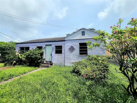 1219 NW 40th St, Miami, FL 33142
