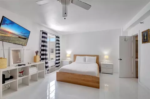 3030 Collins Ave #3D, Miami Beach, FL 33140