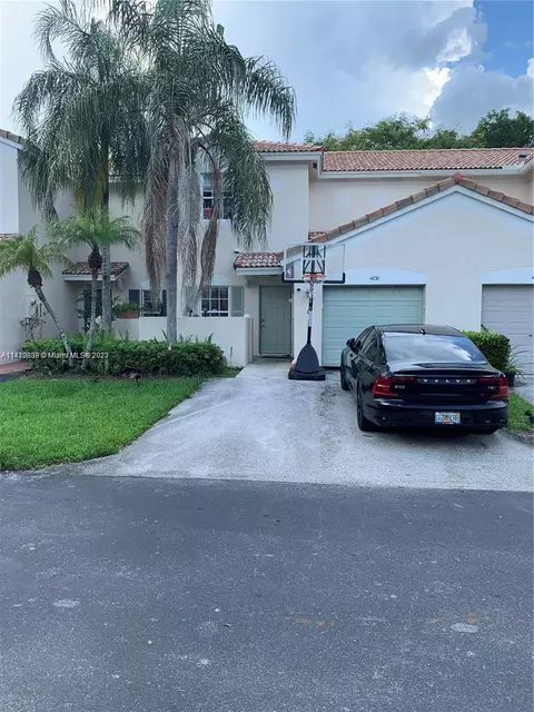 4830 SW 32nd Ter, Fort Lauderdale, FL 33312