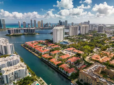 3135 NE 184th St #2303, Aventura, FL 33160