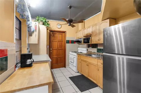 711 E 41st St, Hialeah, FL 33013 photo 9