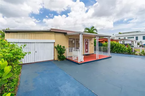 711 E 41st St, Hialeah, FL 33013 photo 3