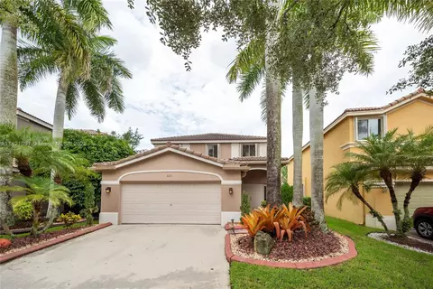 621 Conservation Dr, Weston, FL 33327
