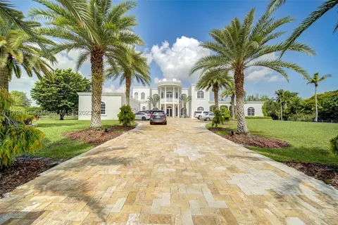 5575 SW 198th Ter, Southwest Ranches, FL 33332