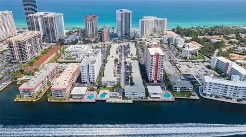 3121 S Ocean Dr #106, Hallandale Beach, FL 33009