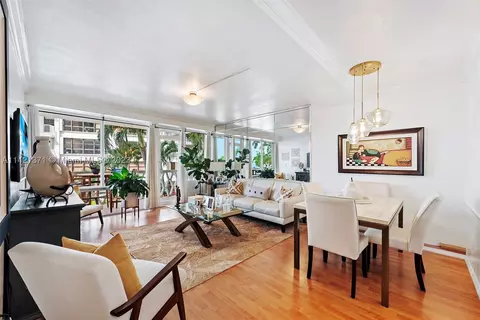 1430 Brickell Bay Dr #207, Miami, FL 33131