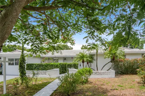 2091 NE 206th St, Miami, FL 33179