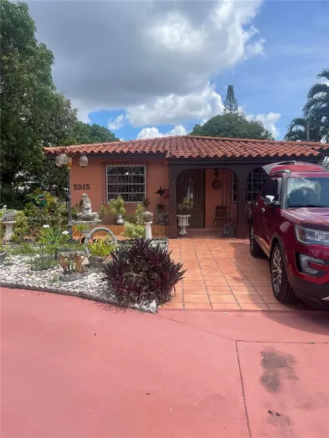 5915 SW 3rd St, Miami, FL 33144