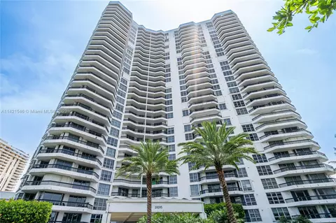 19195 Mystic Pointe Dr #1607, Aventura, FL 33180