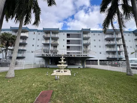 1655 W 44th Pl #305, Hialeah, FL 33012