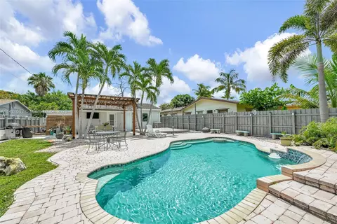 1425 NE 2nd Ave, Fort Lauderdale, FL 33304