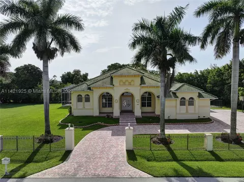 1050 NW 120th Ave, Plantation, FL 33323
