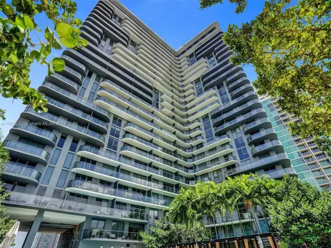 121 NE 34th St #L305, Miami, FL 33137
