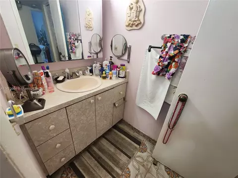 1075 W 68th St #116, Hialeah, FL 33014 photo 9