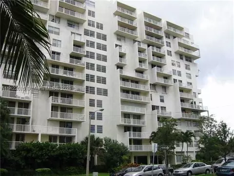 150 SE 25th Rd #12G, Miami, FL 33129