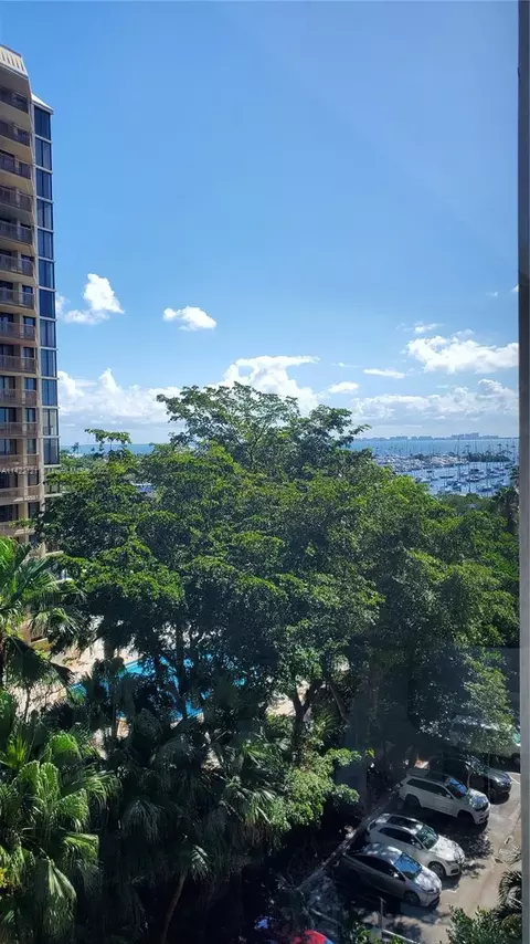 2951 S Bayshore Dr #716, Miami, FL 33133