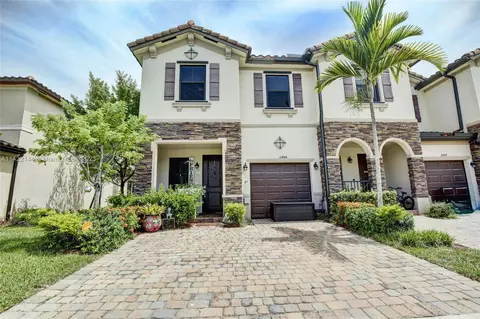 11488 SW 254th St, Homestead, FL 33032