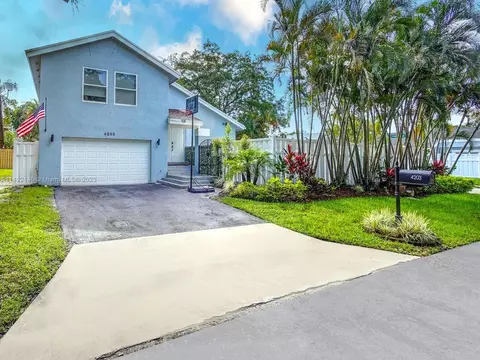 4203 E Sailboat Dr, Hollywood, FL 33026