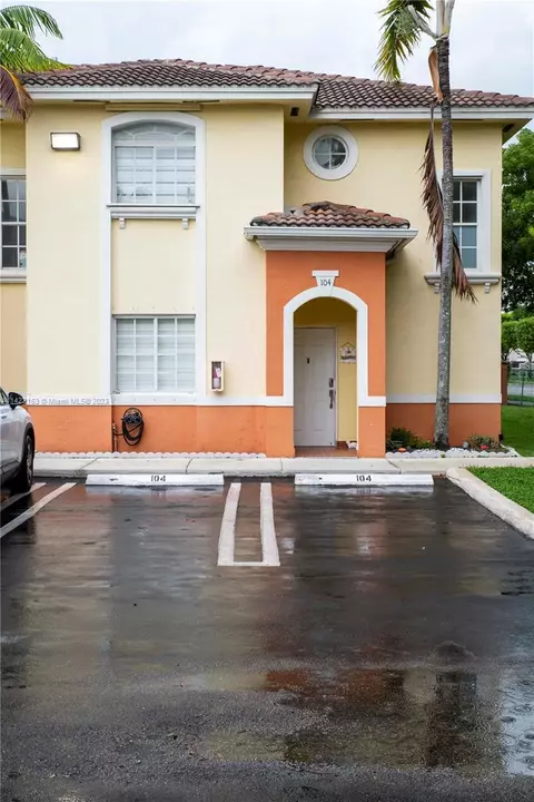 7120 NW 174th Ter #104, Hialeah, FL 33015