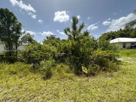 2015 Jackson Ave, Lehigh Acres, FL 33920
