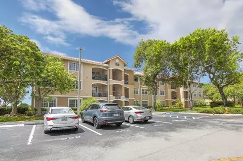 11650 SW 2nd St #16101, Pembroke Pines, FL 33025