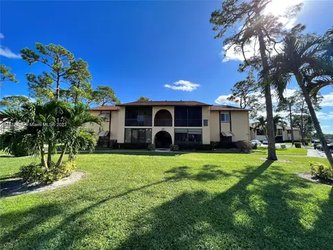 217 Pine Hov Cir #D-1, Greenacres, FL 33463