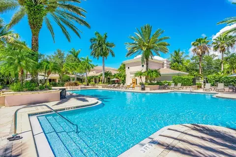 2917 Tuscany Ct #203, Palm Beach Gardens, FL 33410