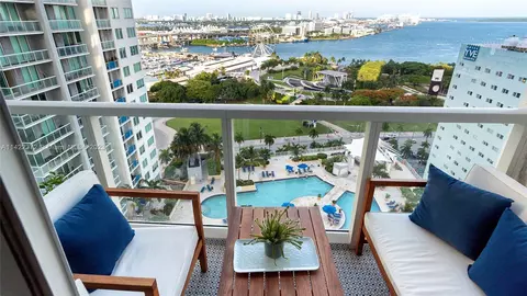 253 NE 2nd St #2003, Miami, FL 33132