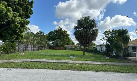 4181 SW 21 St, Fort Lauderdale, FL 33317