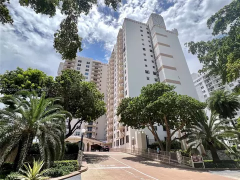 1865 S Ocean Dr #14B, Hallandale Beach, FL 33009