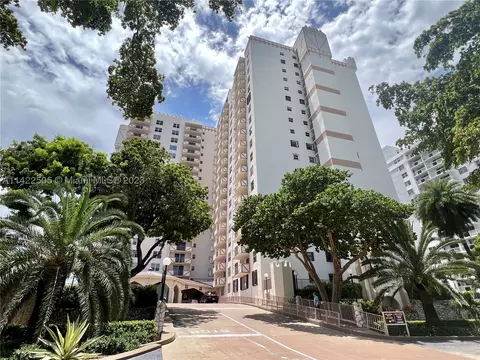 1865 S Ocean Dr #14B, Hallandale Beach, FL 33009