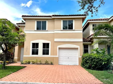 17019 SW 39th St, Miramar, FL 33027