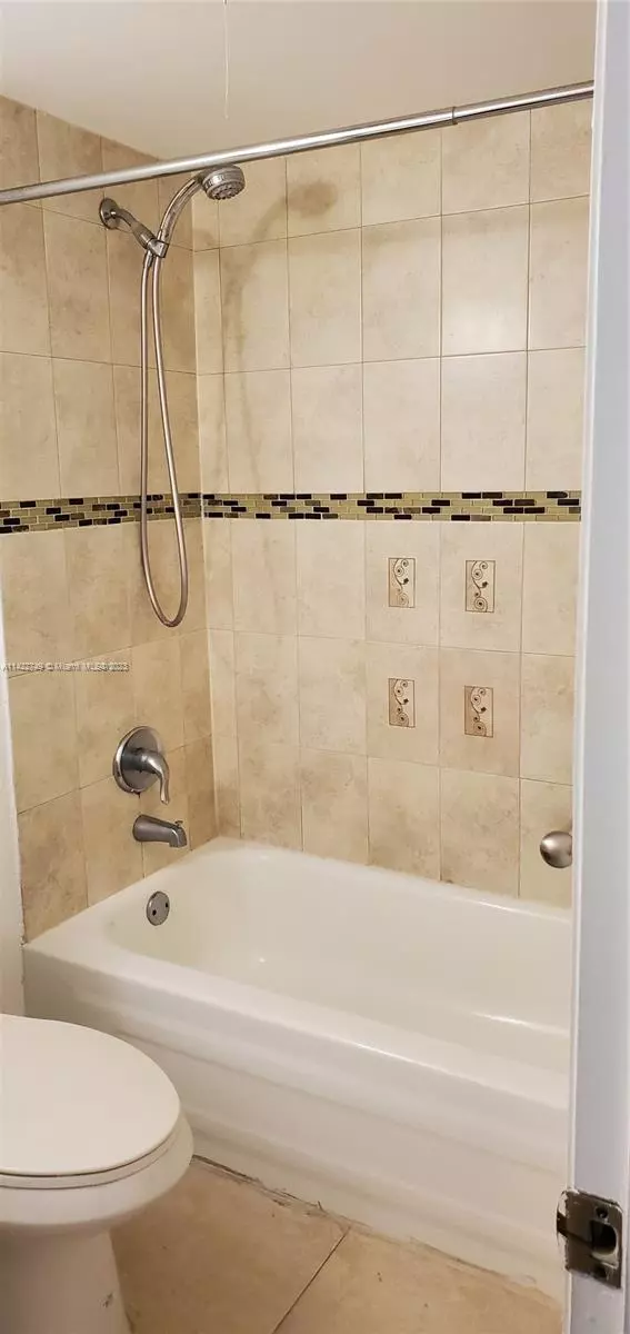  8450 Sunrise Lakes Blvd #210, Sunrise, FL 33322 photo 12