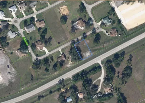 142 Friendly Cir, Sebring, FL 33876 photo 2