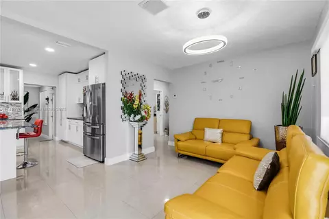Other - 5381 E 4th Ave, Hialeah, FL 33013 photo 1 of 7
