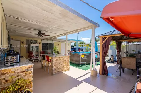 Exterior - 5381 E 4th Ave, Hialeah, FL 33013 photo 9 of 14