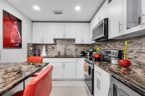 Kitchen - 5381 E 4th Ave, Hialeah, FL 33013 photo 2 of 3