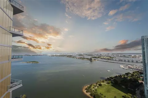 2020 N Bayshore Dr #3903, Miami, FL 33137