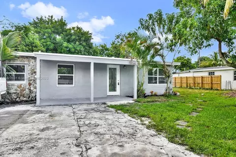 18041 NW 4th Ave, Miami Gardens, FL 33169