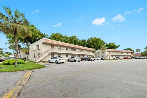 3777 NW 78th Ave #4B, Hollywood, FL 33024