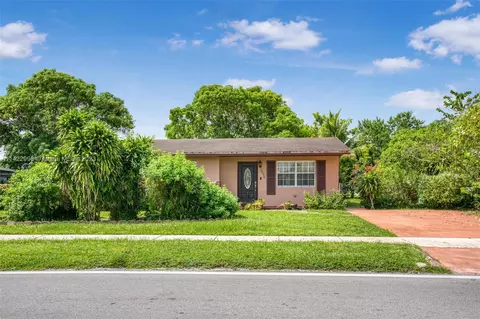 2950 NW 211th St, Miami Gardens, FL 33056