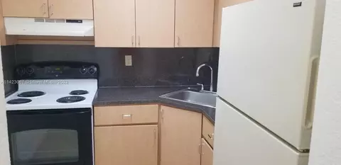801 NW 47th Ave #106W, Miami, FL 33126