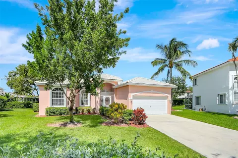 440 SE 25th Dr, Homestead, FL 33033
