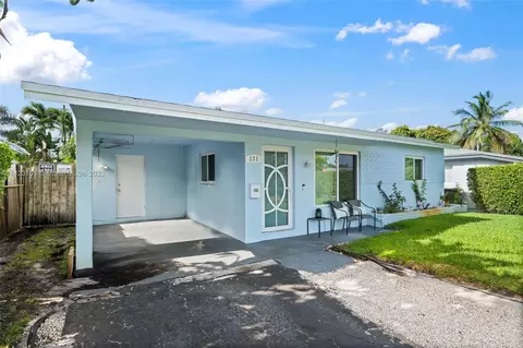 271 NE 43rd St, Oakland Park, FL 33334